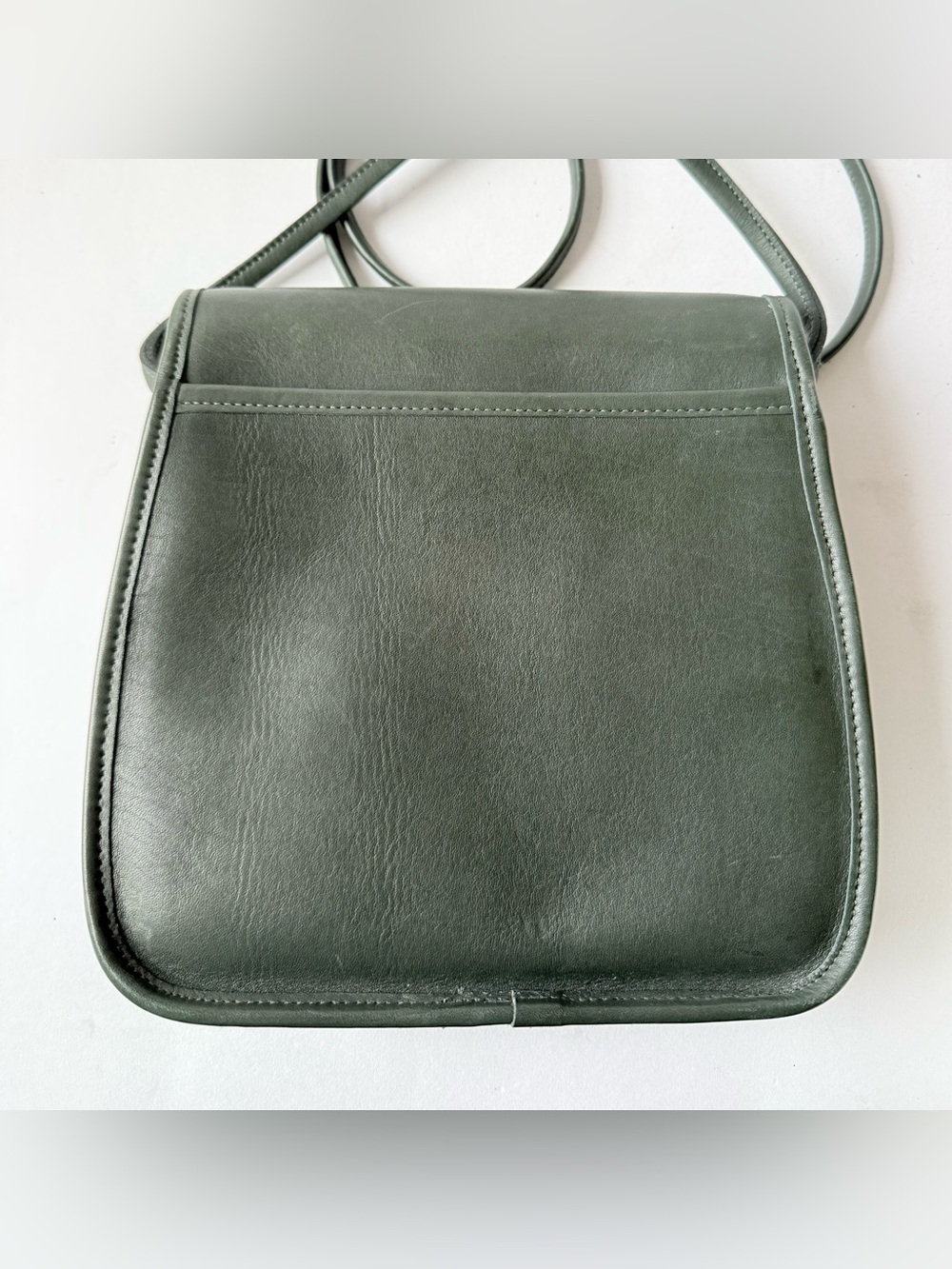 Vintage COACH Lindsay Green Leather Flap Crossbody Bag Purse 1992 AUTHENTICATED - Picture 3 of 16